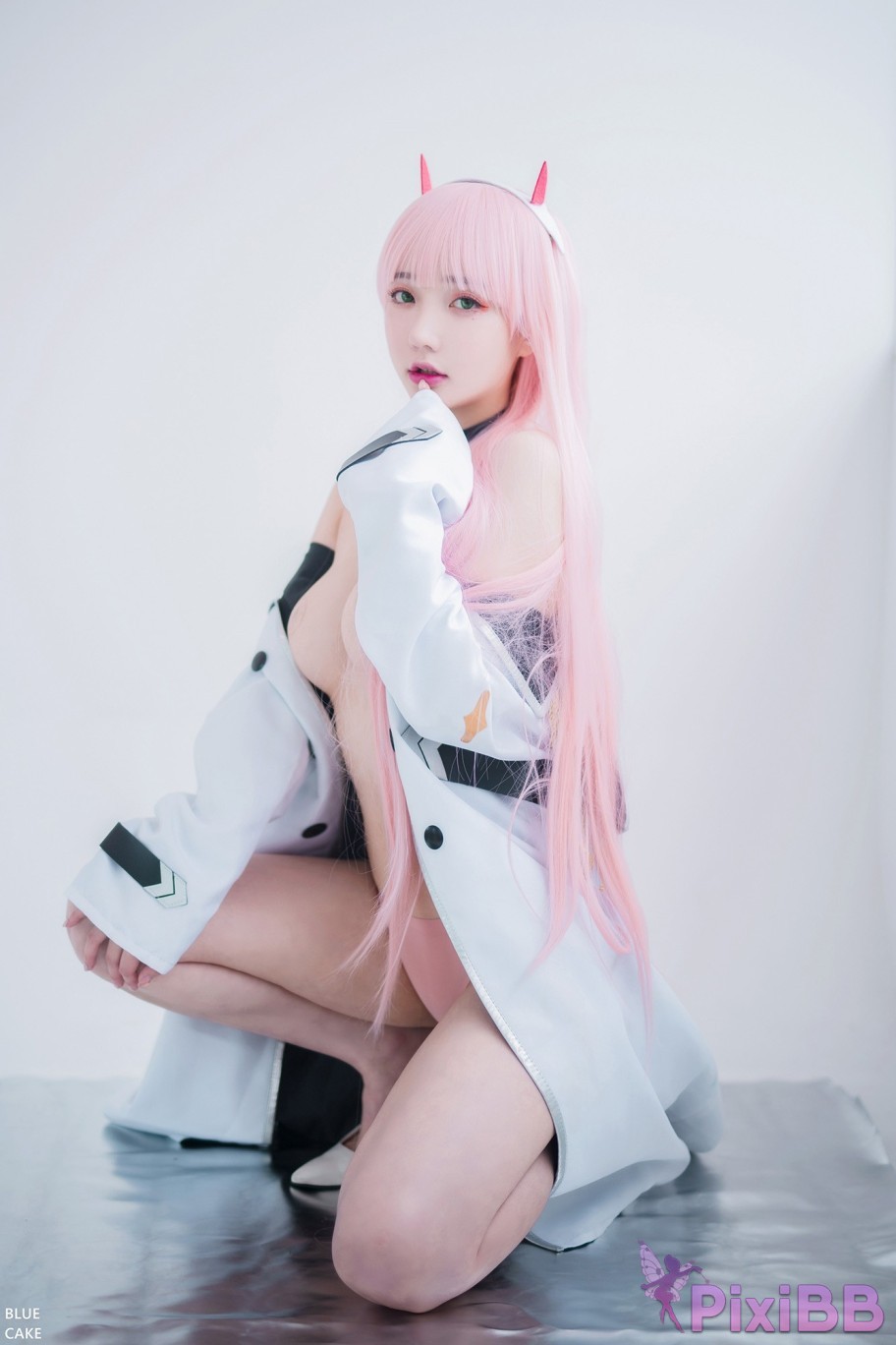 BLUECAKE Son Ye Eun IN THE SEXXY 002 PixiBB.COM 081