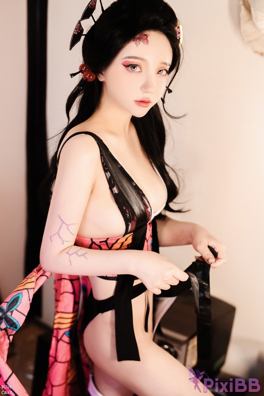 BLUECAKE Son Ye Eun RED ONI PixiBB.COM 016