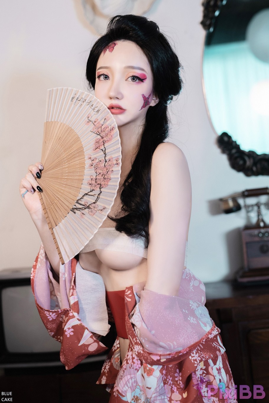 BLUECAKE Son Ye Eun RED ONI PixiBB.COM 079