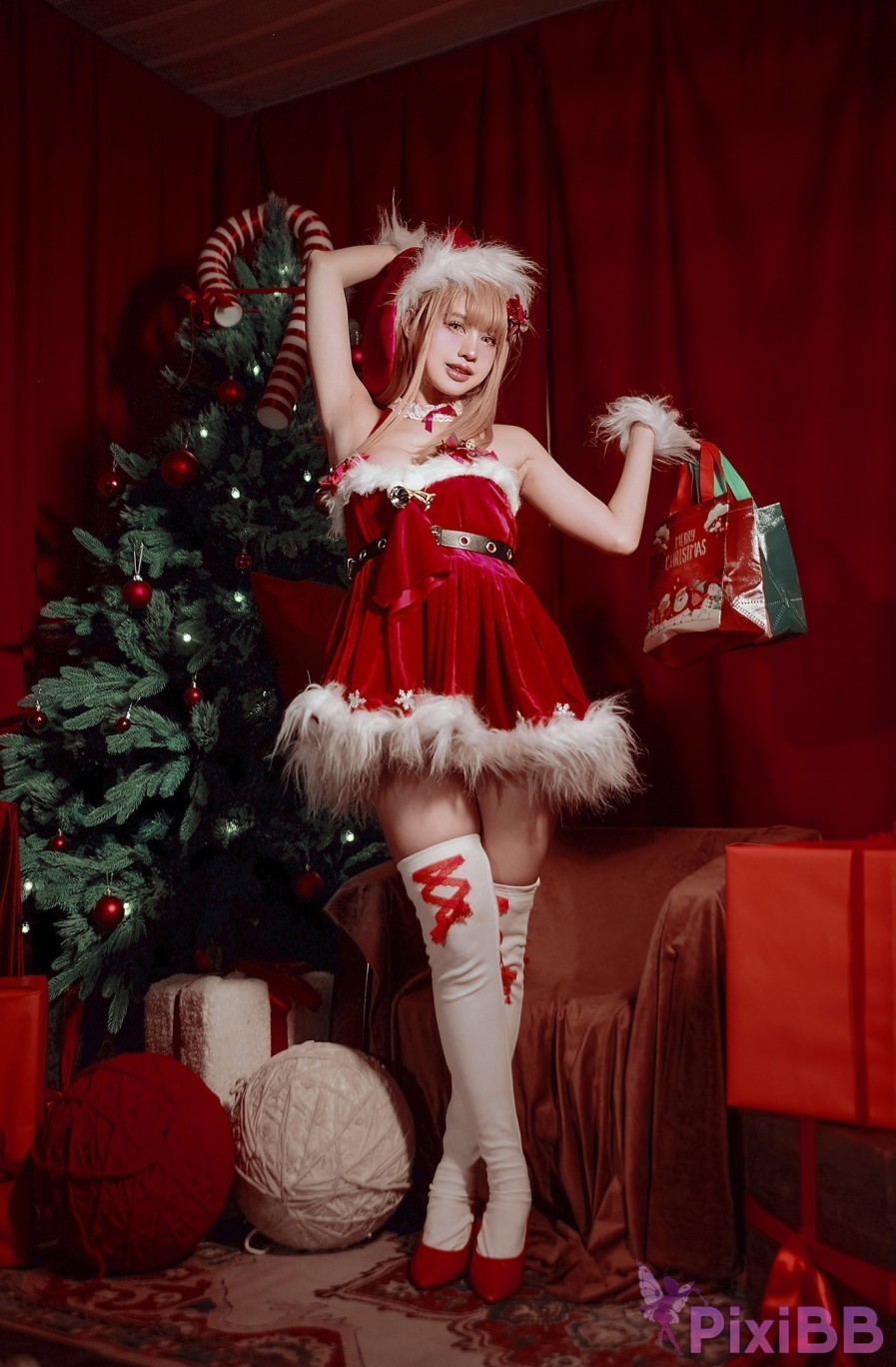 Coser PingPing Emma Xmas NIKKE PixiBB.COM 015