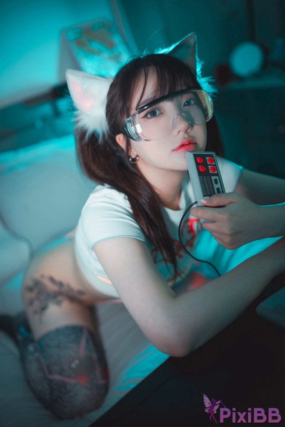 DJAWA Photo Son Ye Eun Retro Gaming Girl PixiBB.COM 078