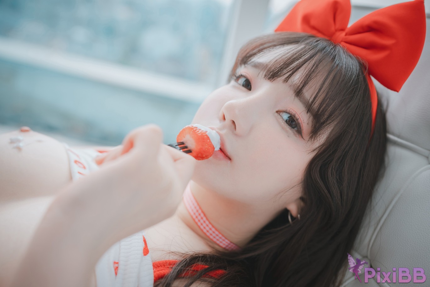 DJAWA Photo Son Ye Eun Strawbeery Girl Uncensored PixiBB.COM 044