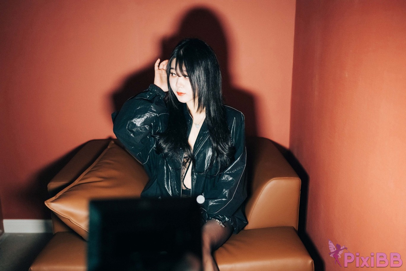 Haivia Zia Interview PixiBB.COM 001