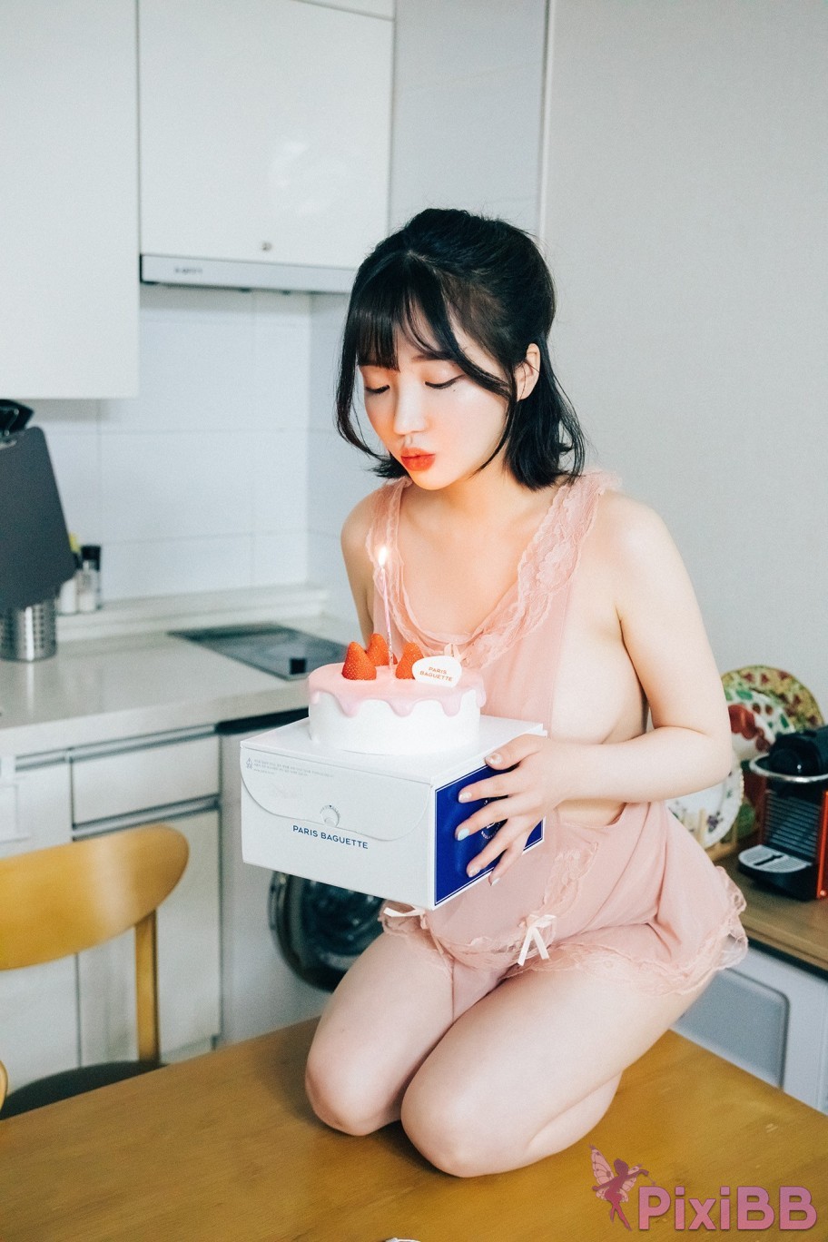 Loozy Son Ye Eun Happy Birthday S.Ver PixiBB.COM 063