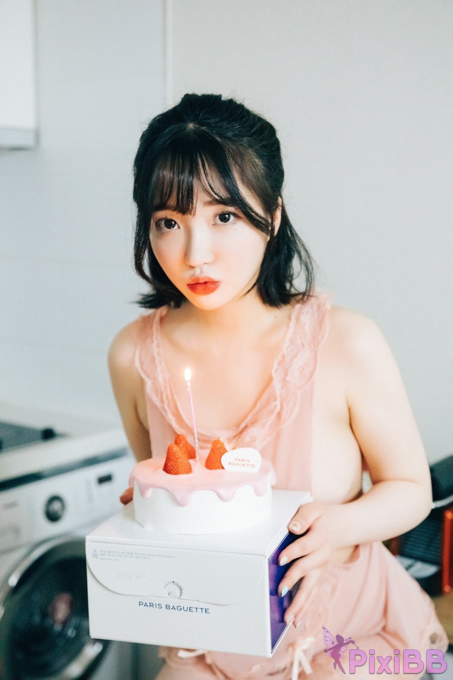 Loozy Son Ye Eun Happy Birthday S.Ver PixiBB.COM 066