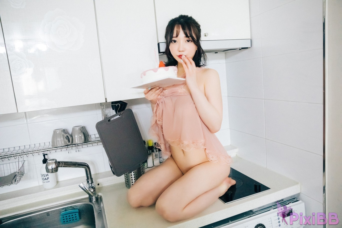 Loozy Son Ye Eun Happy Birthday S.Ver PixiBB.COM 105