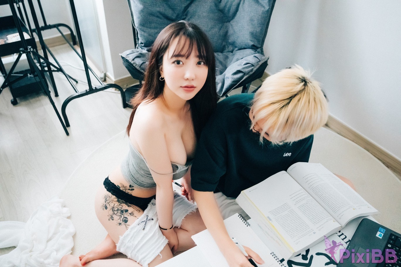 Loozy Son Ye Eun Private Tutor S.Ver PixiBB.COM 028