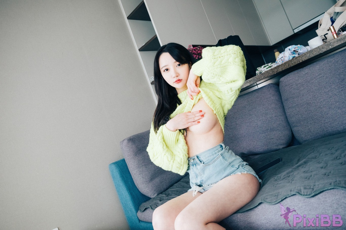 Loozy Son Ye Eun Travel Partner PixiBB.COM 009