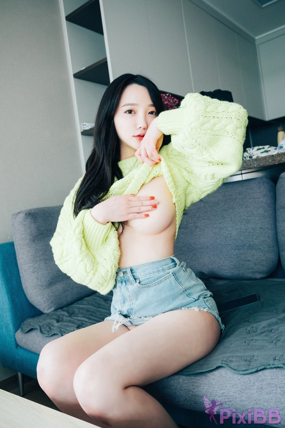 Loozy Son Ye Eun Travel Partner PixiBB.COM 010