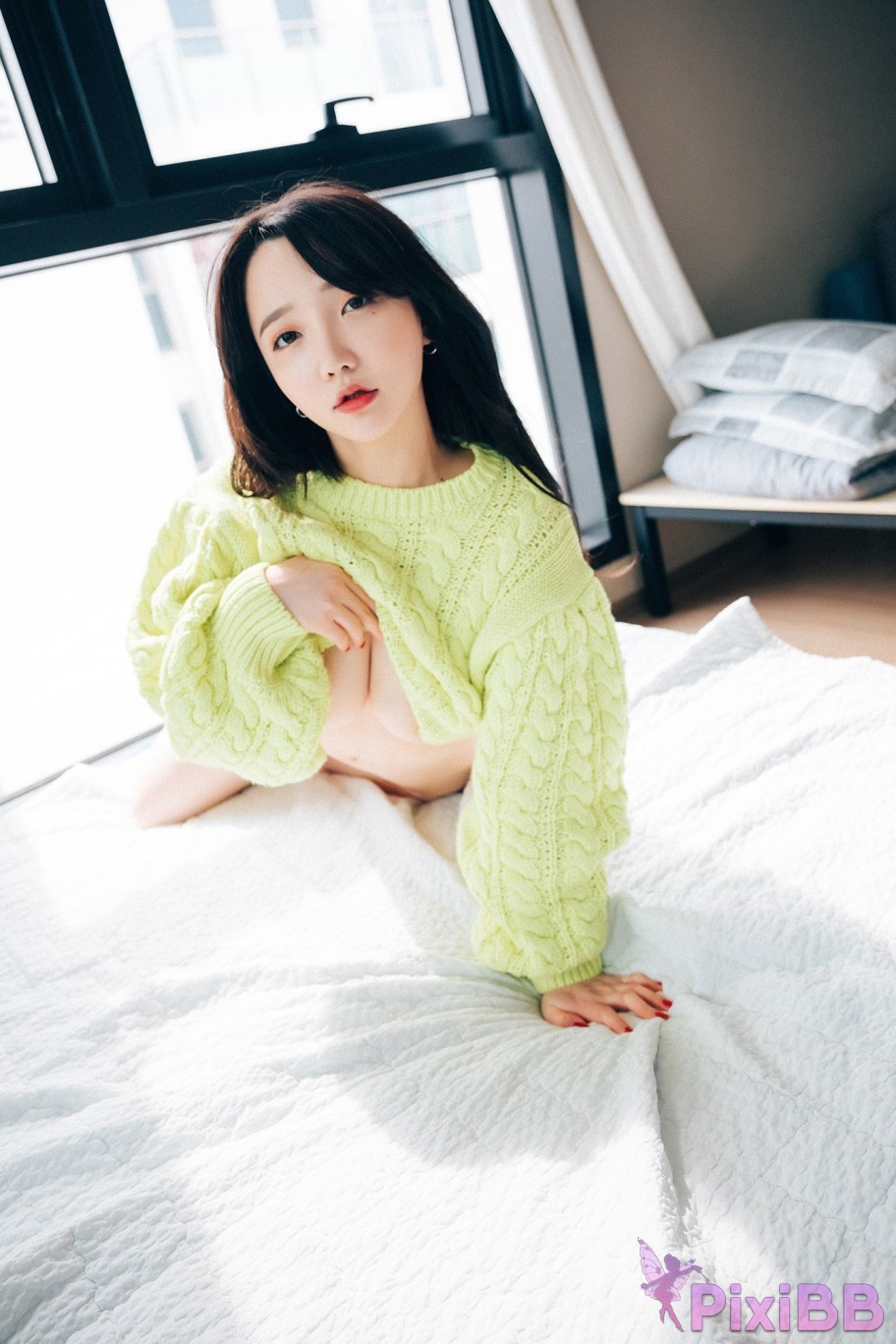 Loozy Son Ye Eun Travel Partner PixiBB.COM 028