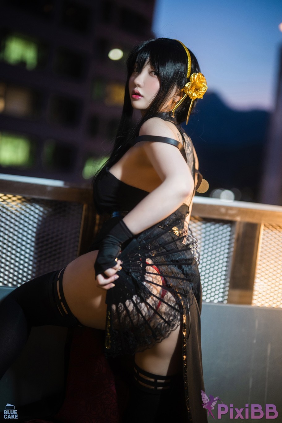 BLUECAKE Son Ye Eun Black Rose RED PixiBB.COM 014