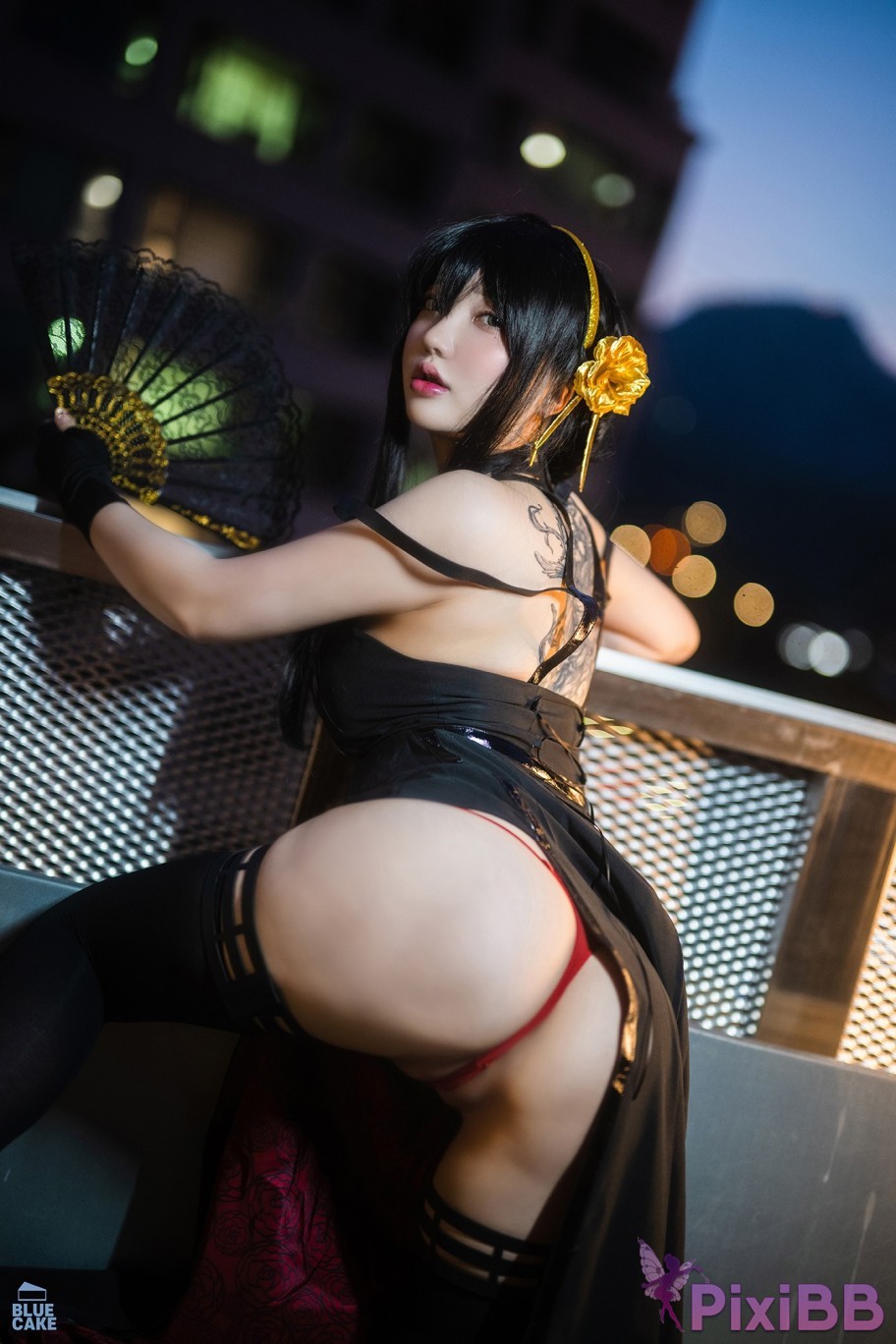 BLUECAKE Son Ye Eun Black Rose RED PixiBB.COM 016