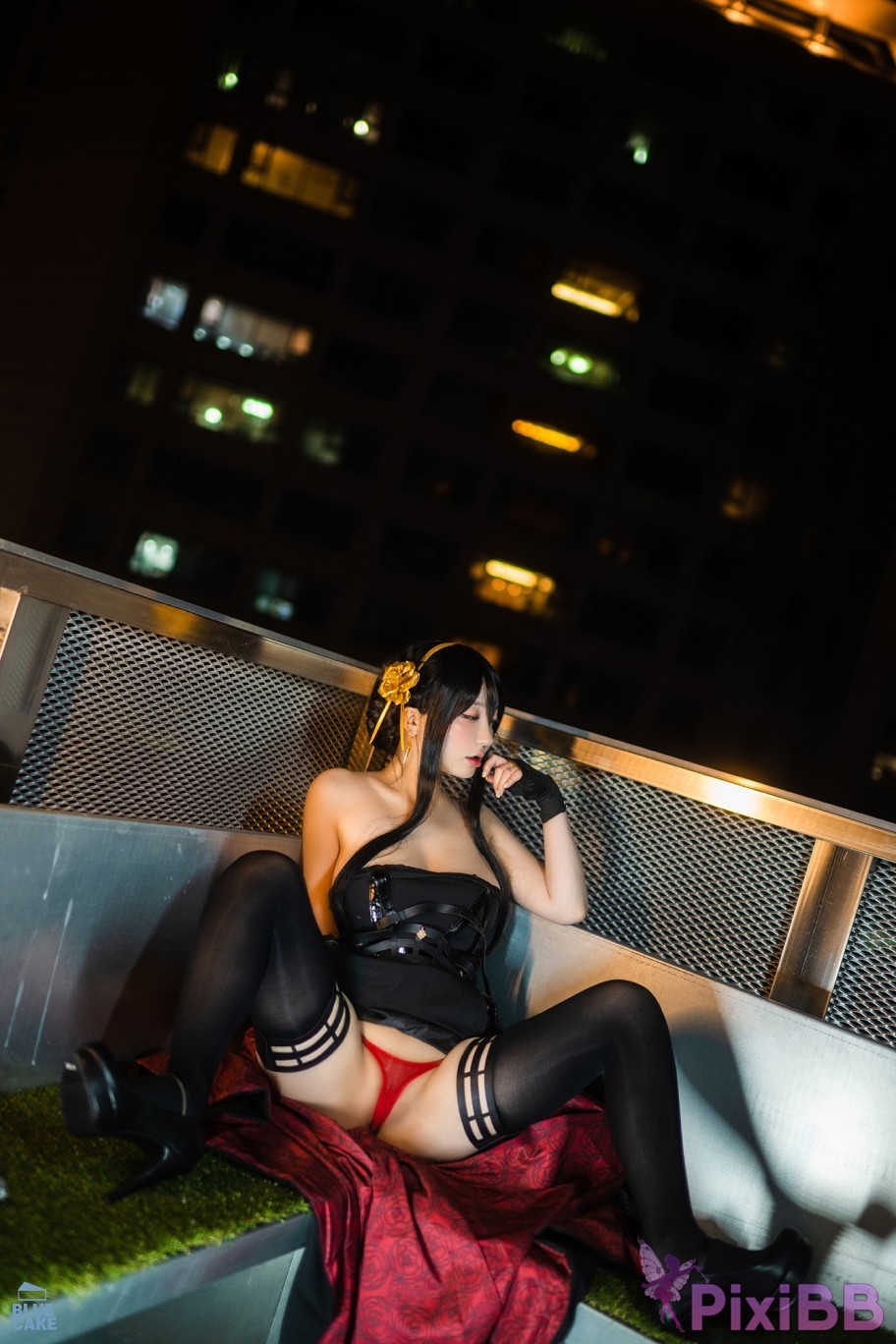 BLUECAKE Son Ye Eun Black Rose RED PixiBB.COM 045