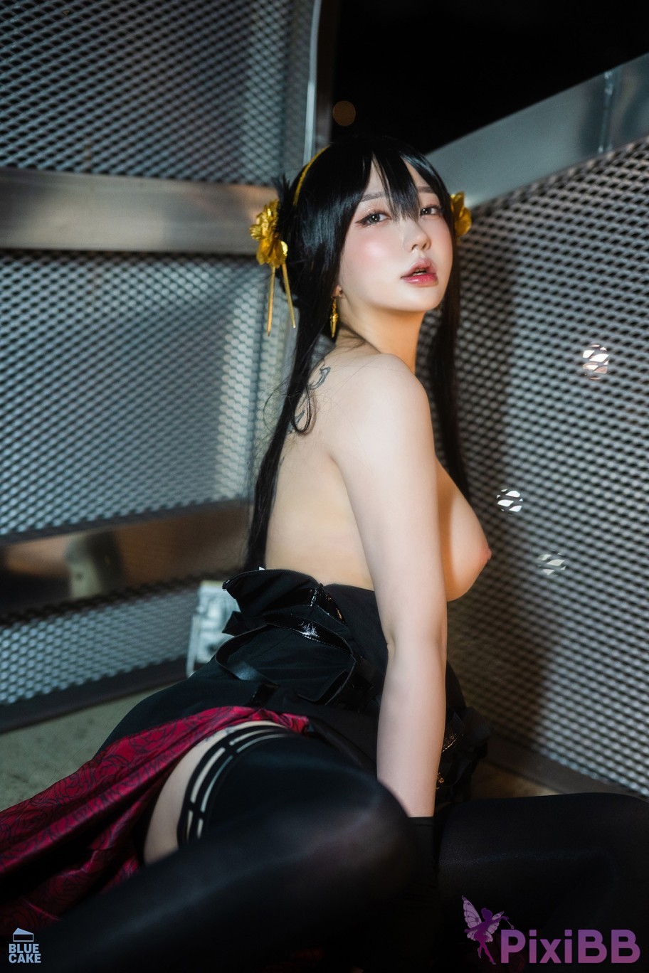 BLUECAKE Son Ye Eun Black Rose RED PixiBB.COM 063