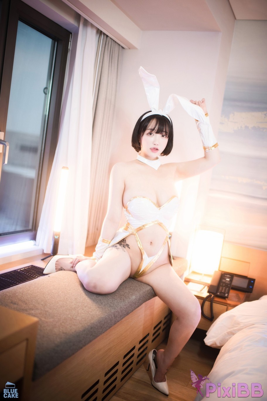 BLUECAKE Son Ye Eun BunnyLuXXX PixiBB.COM 025