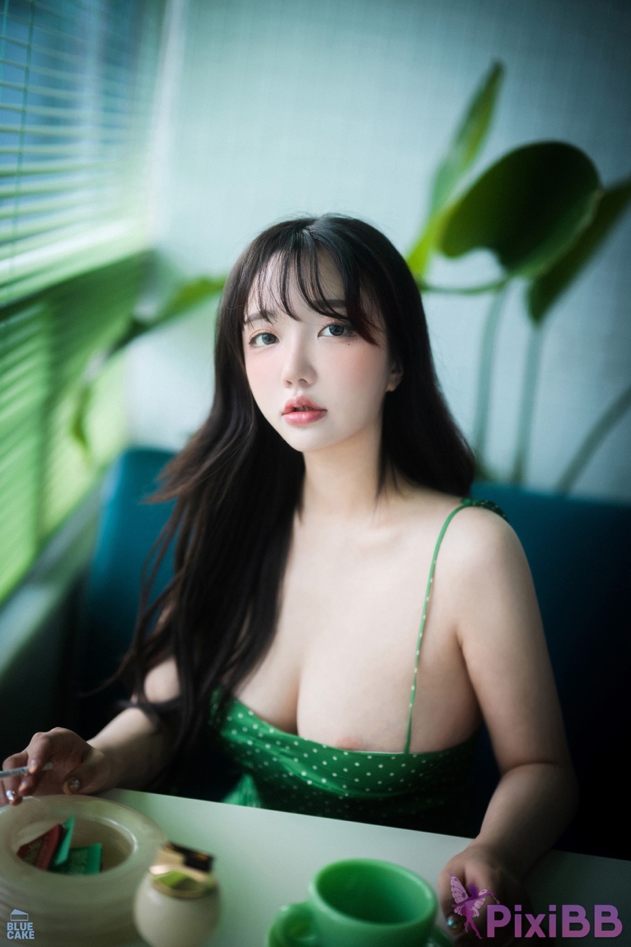 BLUECAKE Son Ye Eun Nothing RED PixiBB.COM 001