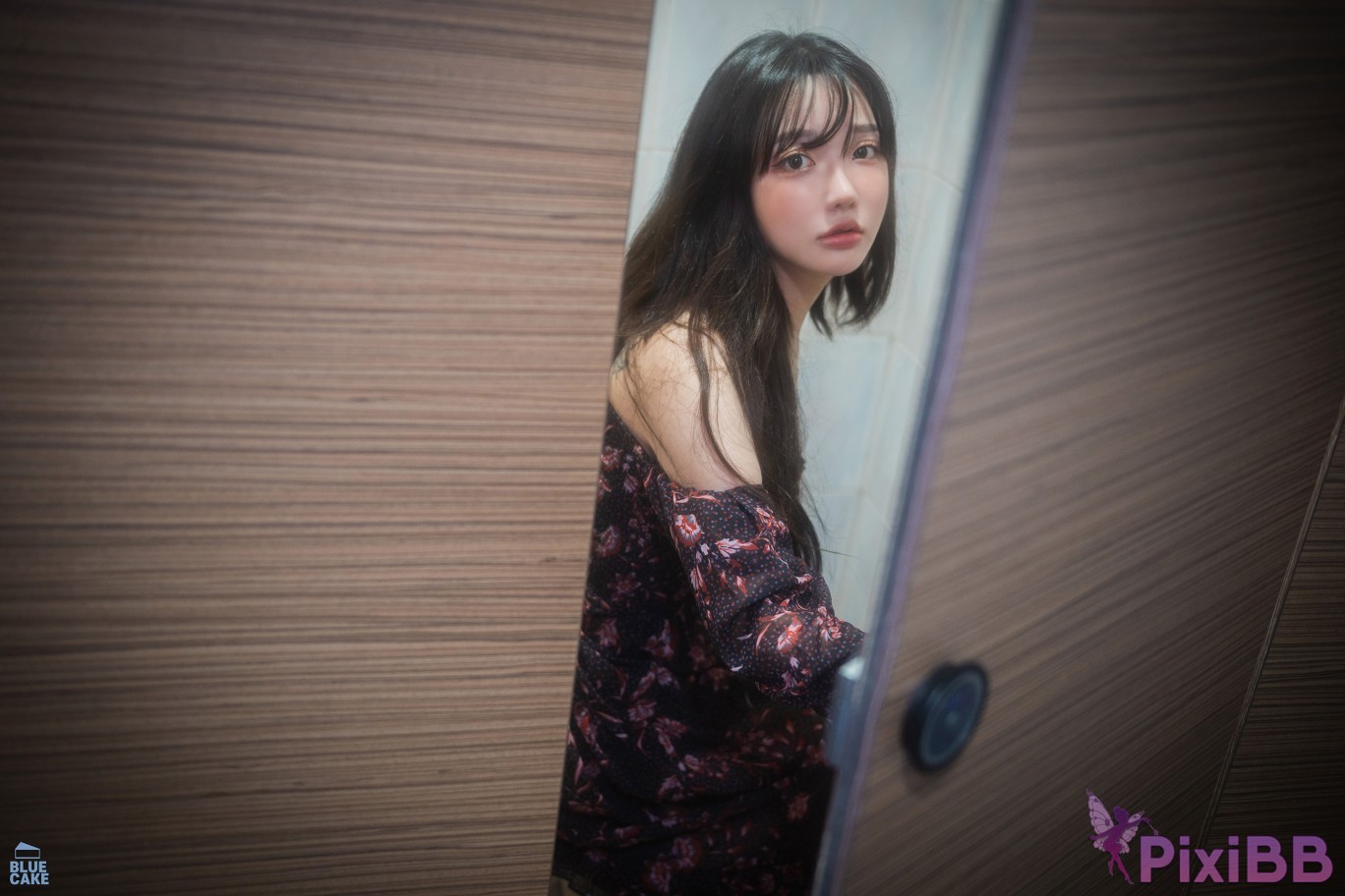 BLUECAKE Son Ye Eun Nothing WHITE PixiBB.COM 005