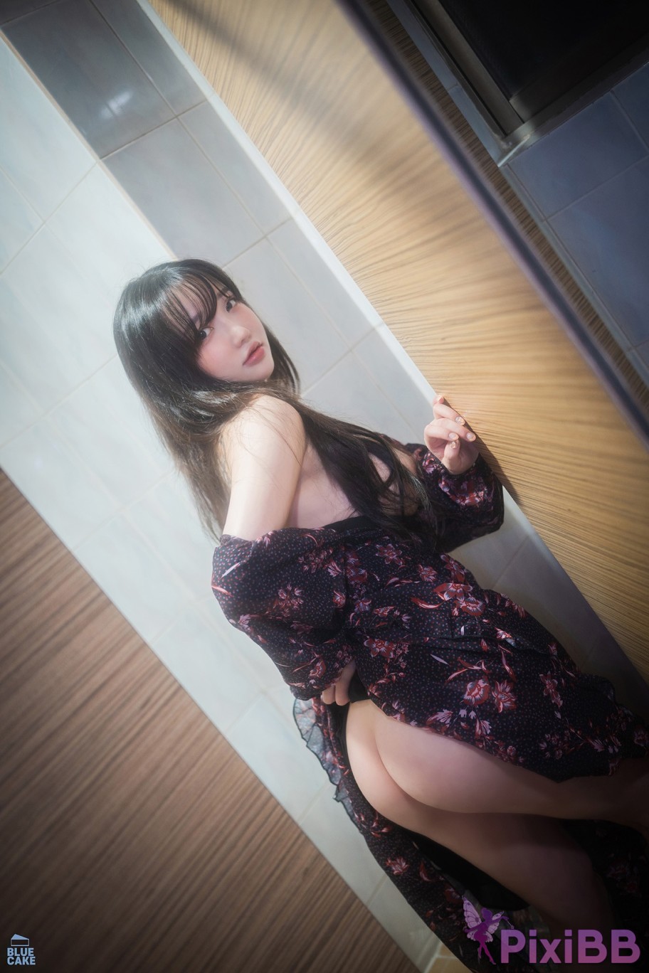 BLUECAKE Son Ye Eun Nothing WHITE PixiBB.COM 010