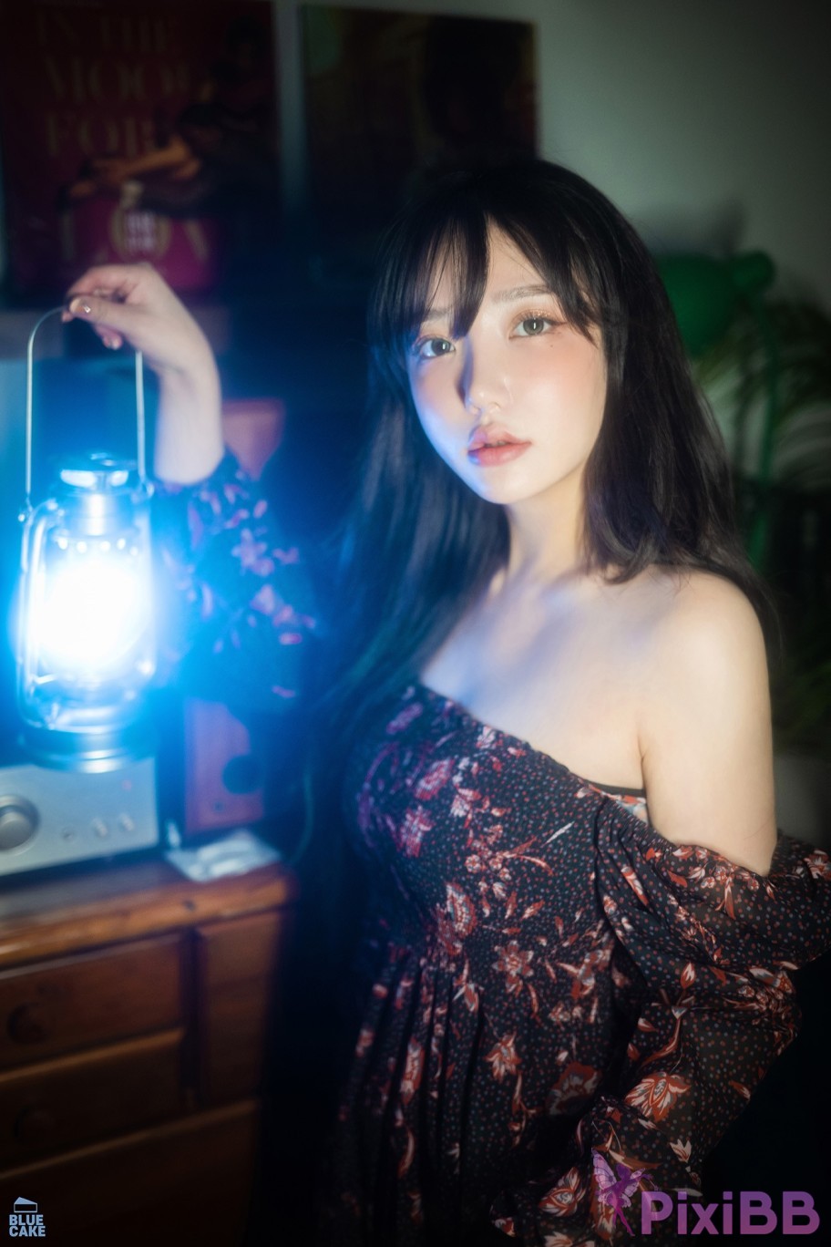 BLUECAKE Son Ye Eun Nothing RED PixiBB.COM 001