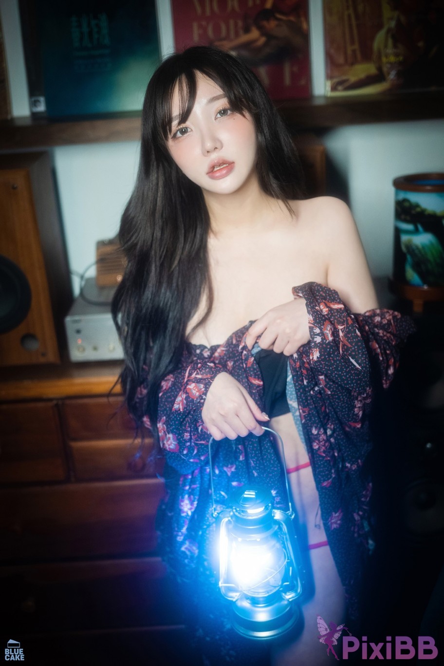 BLUECAKE Son Ye Eun Nothing RED PixiBB.COM 009