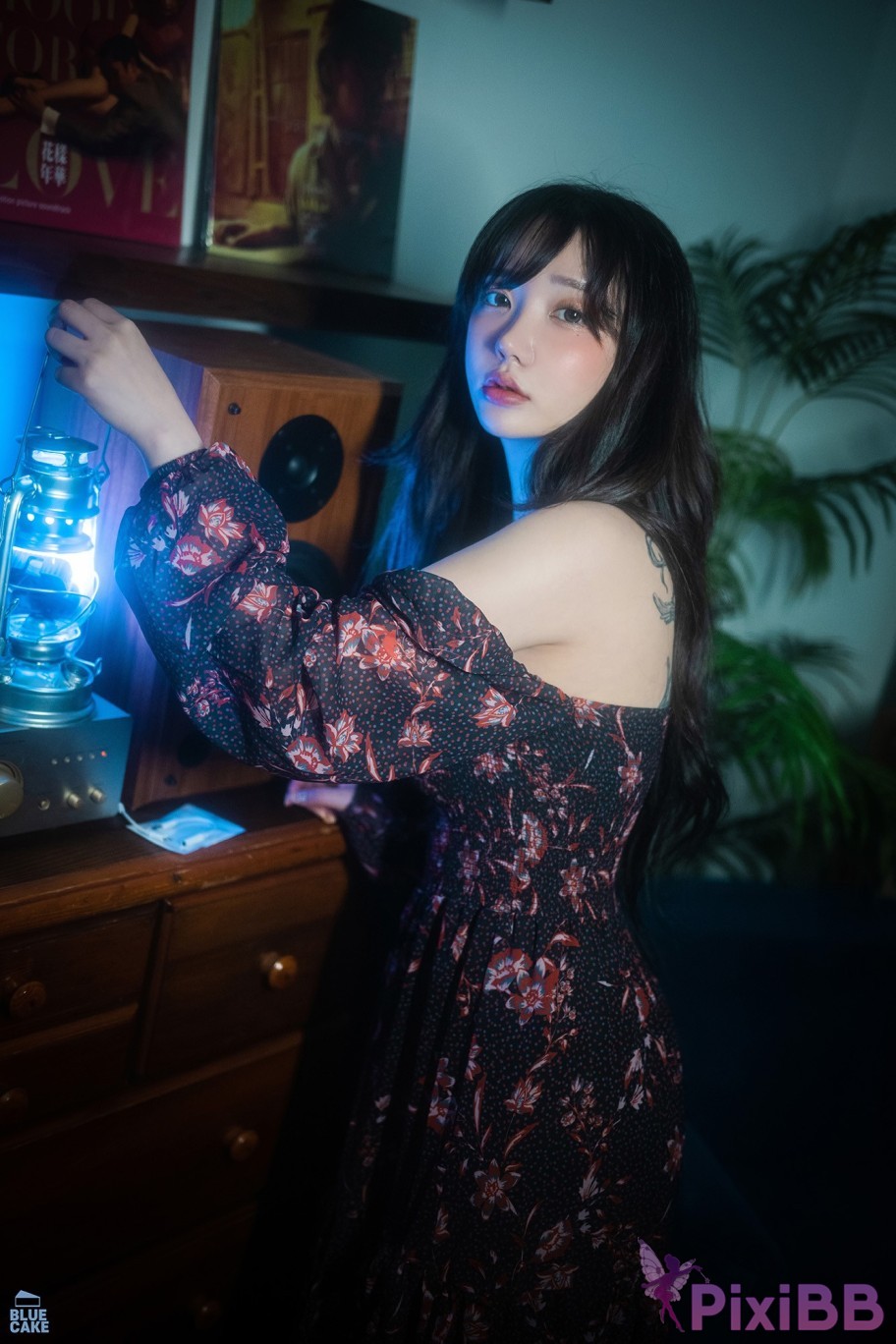 BLUECAKE Son Ye Eun Nothing RED PixiBB.COM 011