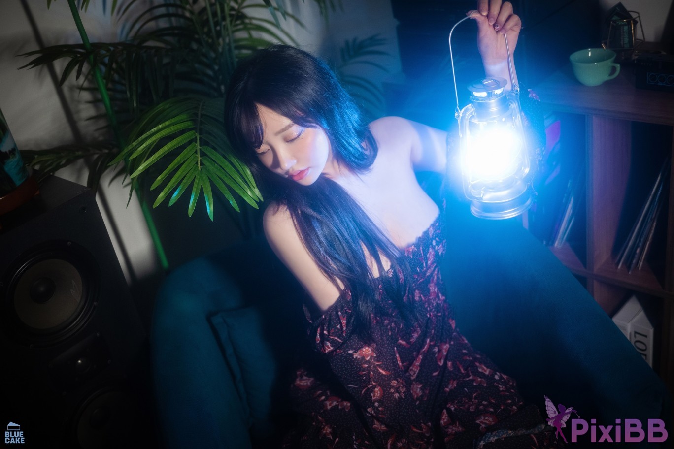 BLUECAKE Son Ye Eun Nothing RED PixiBB.COM 020