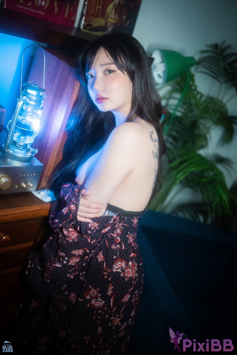 BLUECAKE Son Ye Eun Nothing RED UncensoRED PixiBB.COM 005