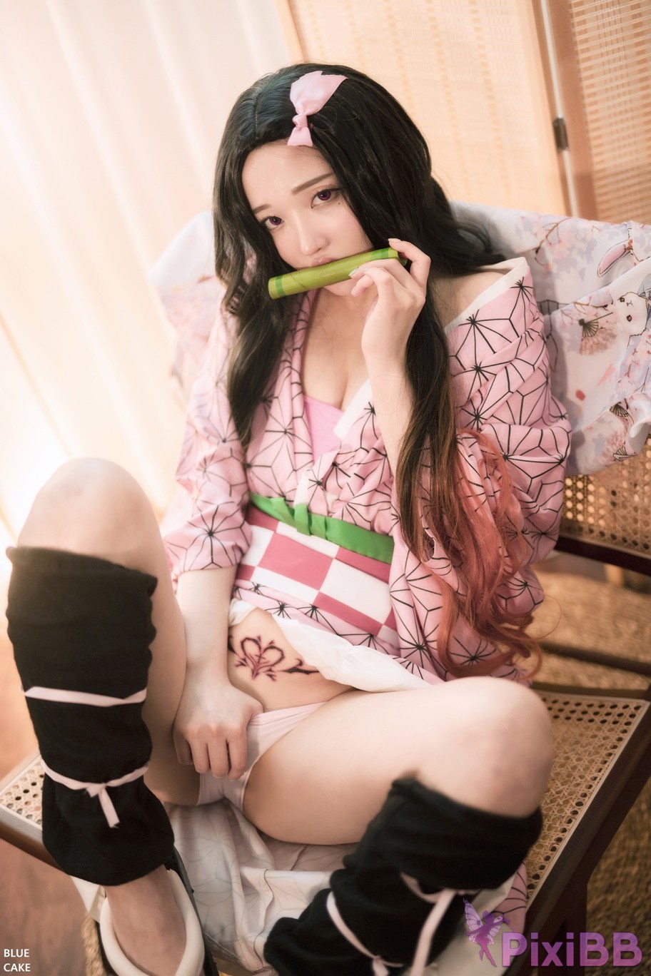 BLUECAKE Son Ye Eun Pink Oni PixiBB.COM 003