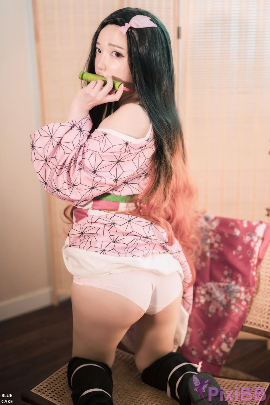 BLUECAKE Son Ye Eun Pink Oni PixiBB.COM 009