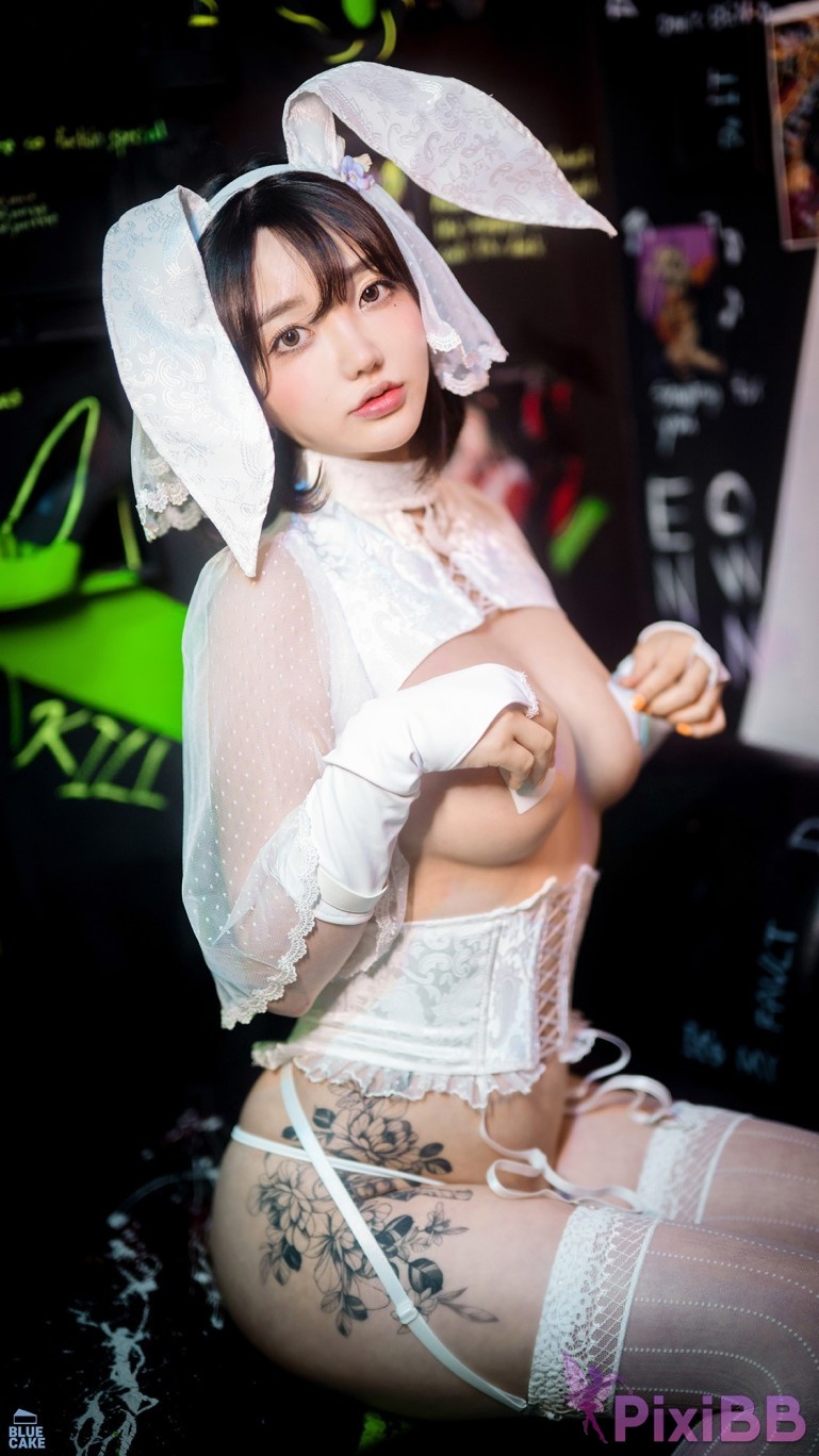 BLUECAKE Son Ye Eun Reverse Bunny Girl PixiBB.COM 038