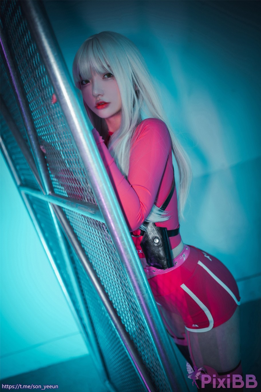 DJAWA Photo Son Ye Eun Squid Game Triangle Soldier PixiBB.COM 032