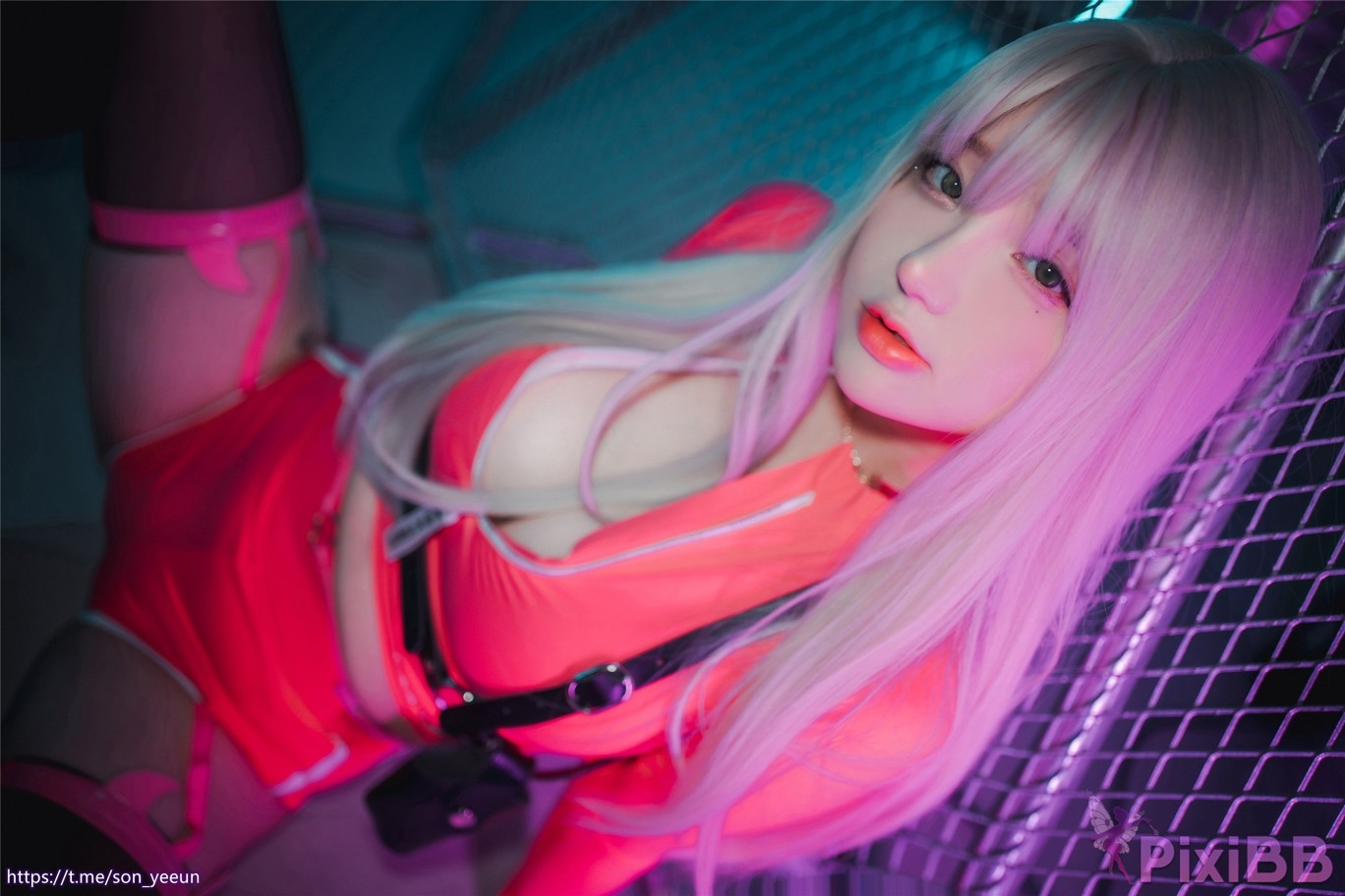 DJAWA Photo Son Ye Eun Squid Game Triangle Soldier PixiBB.COM 015