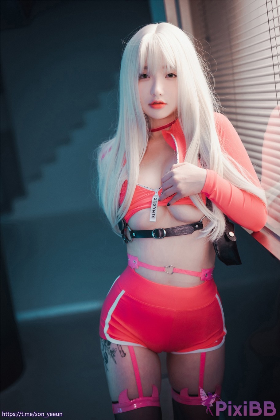 DJAWA Photo Son Ye Eun Squid Game Triangle Soldier PixiBB.COM 043