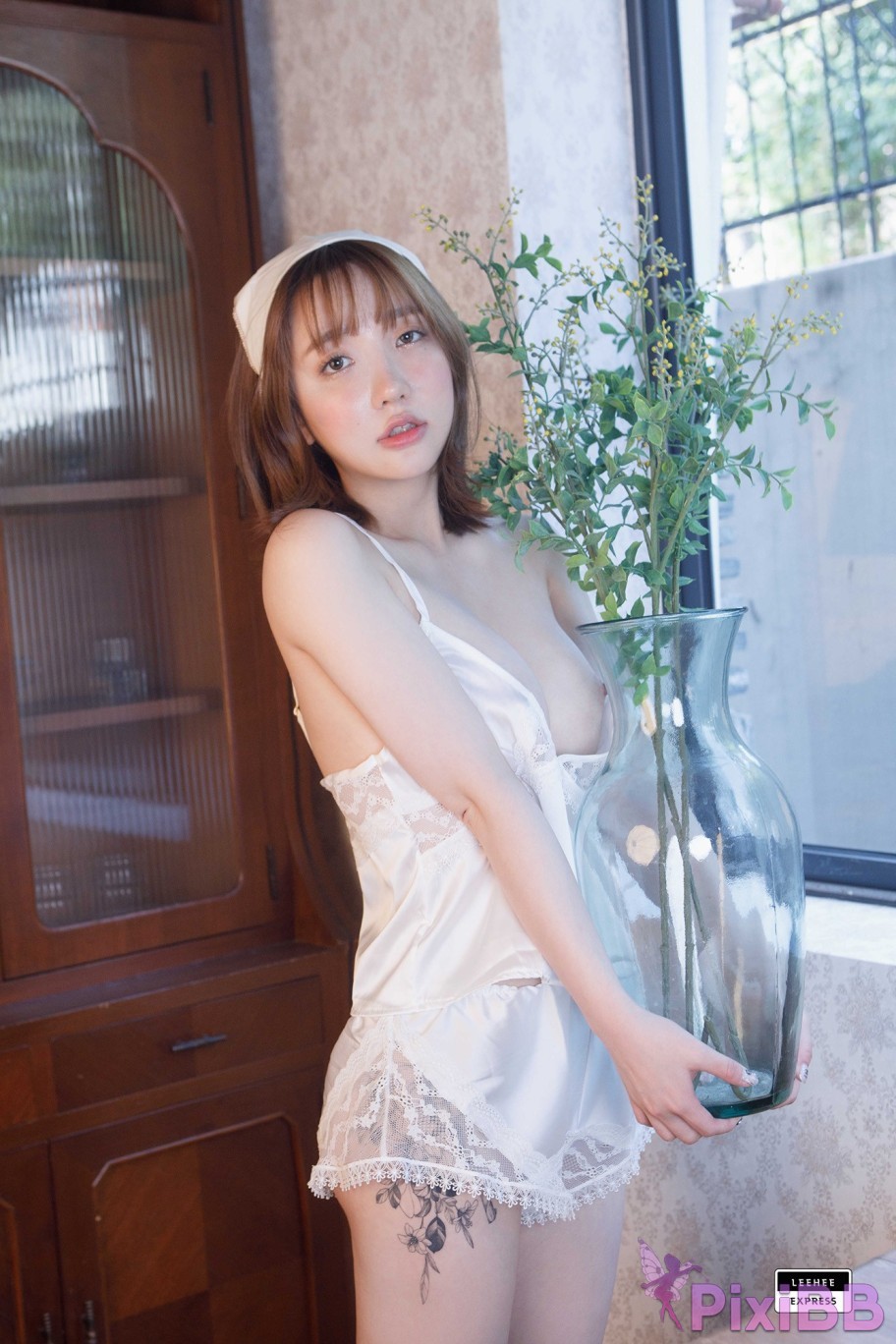 LE LEDB 043A Son Ye Eun PixiBB.COM 044