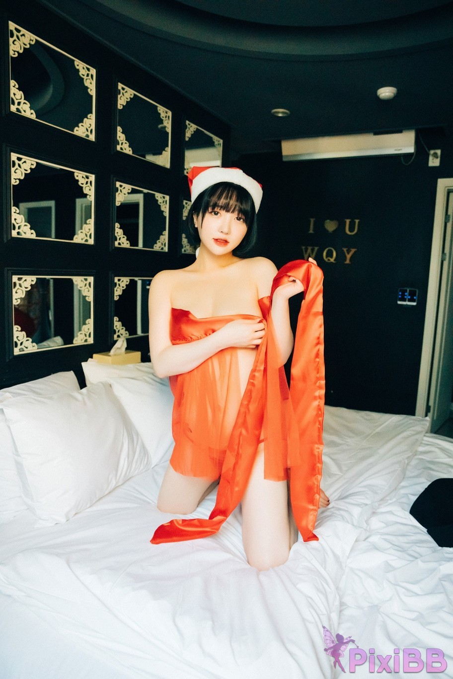 Loozy Doube Date Ye Eun Son Ye Eun PixiBB.COM 011