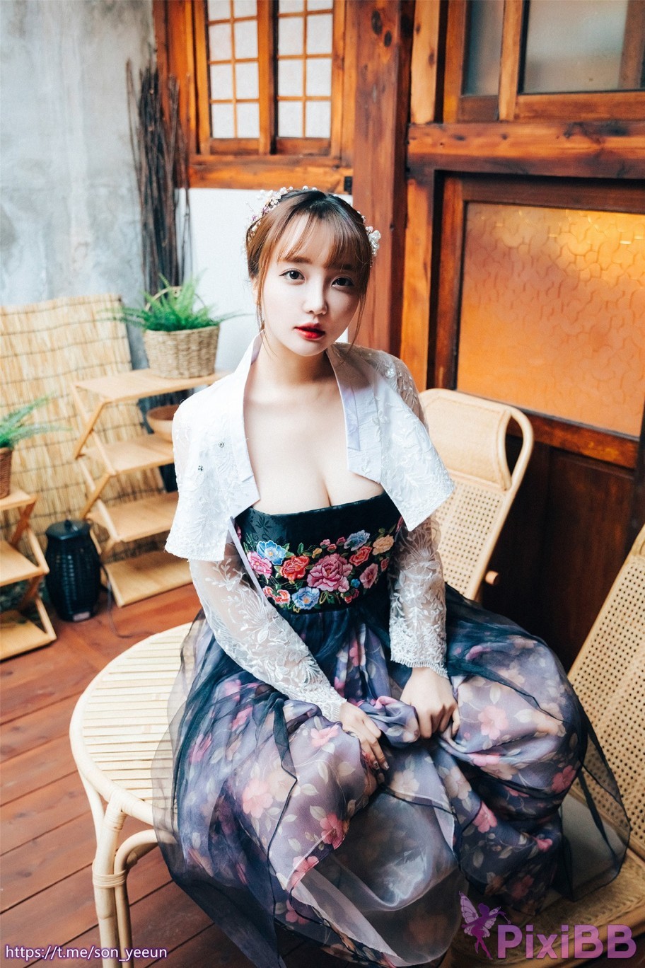 Loozy Gisheng Son Ye Eun PixiBB.COM 055