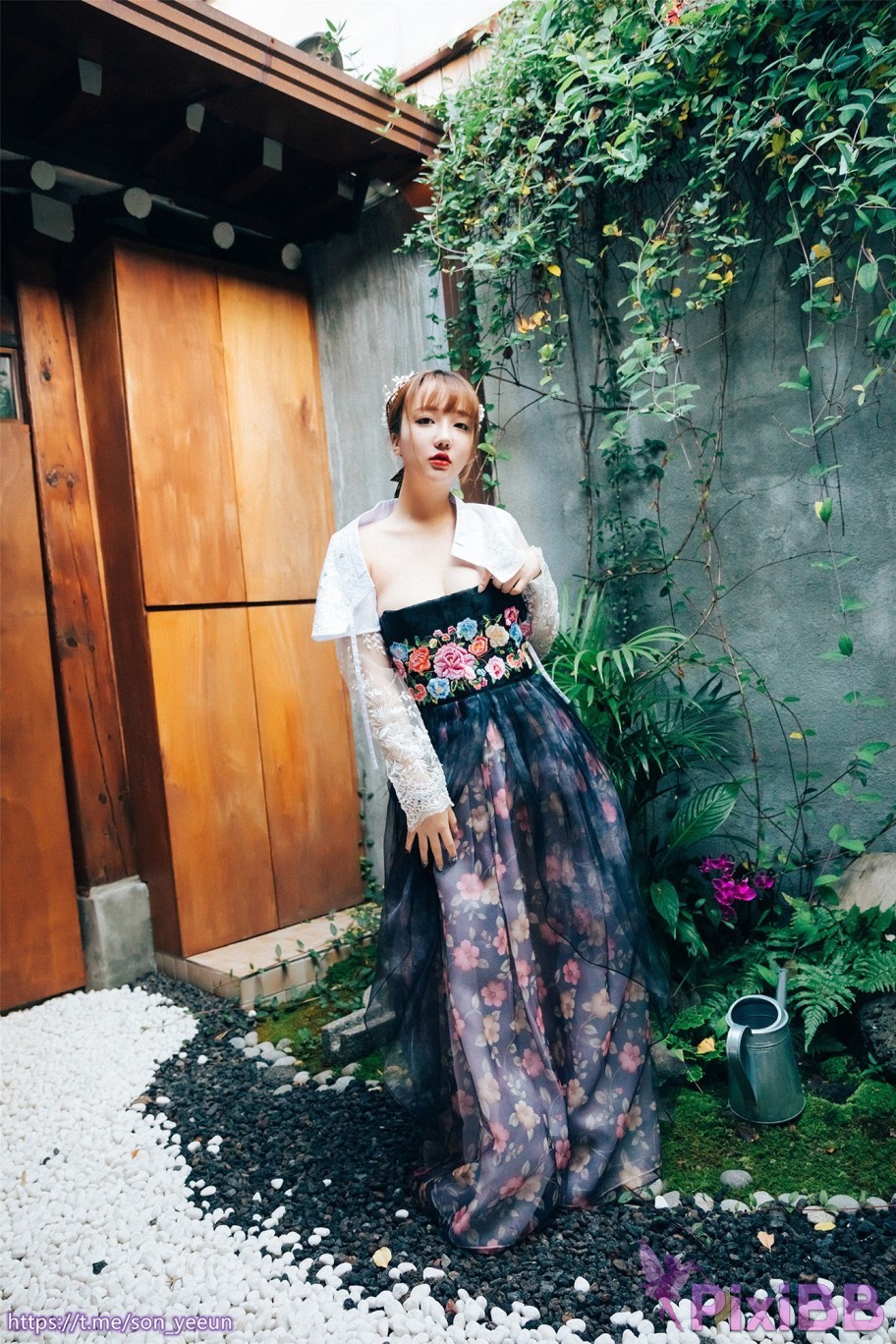 Loozy Gisheng Son Ye Eun PixiBB.COM 072