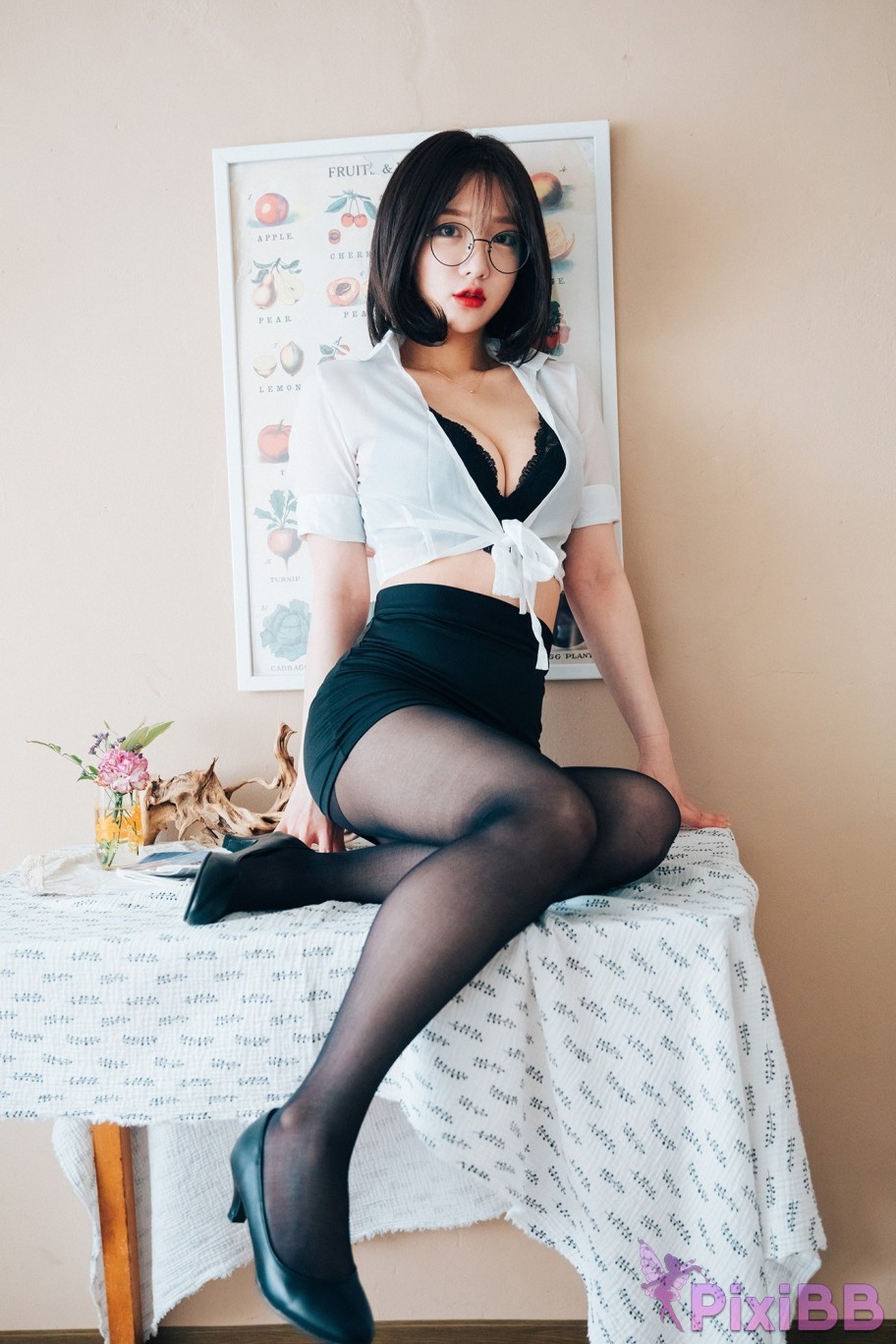 Loozy Officegirls Vacation Vol.1 Son Ye Eun PixiBB.COM 002