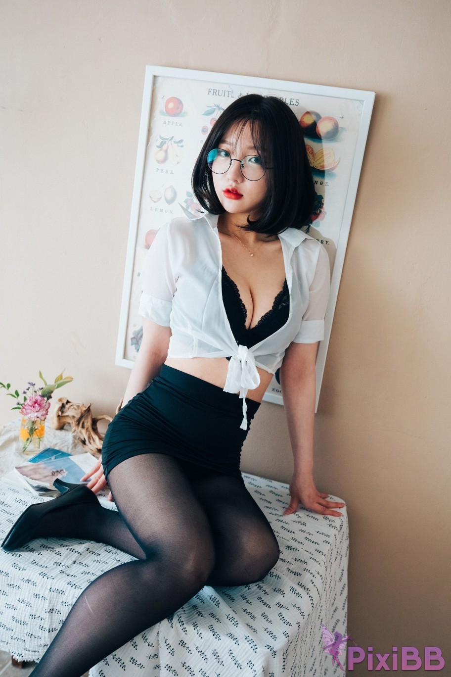 Loozy Officegirls Vacation Vol.1 Son Ye Eun PixiBB.COM 003