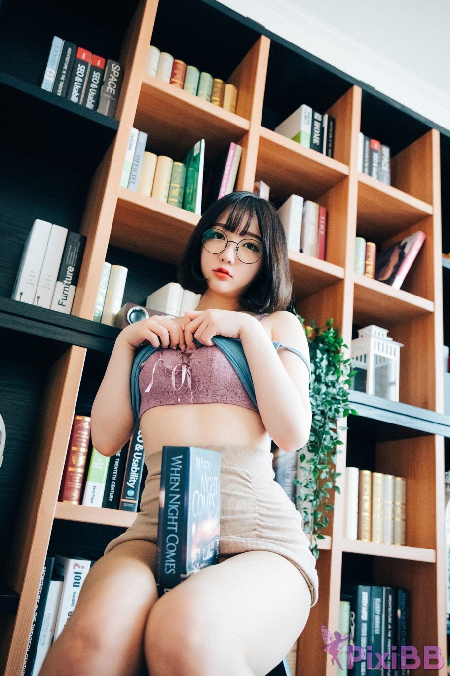 Loozy Son Ye Eun Librarian Girl PixiBB.COM 010