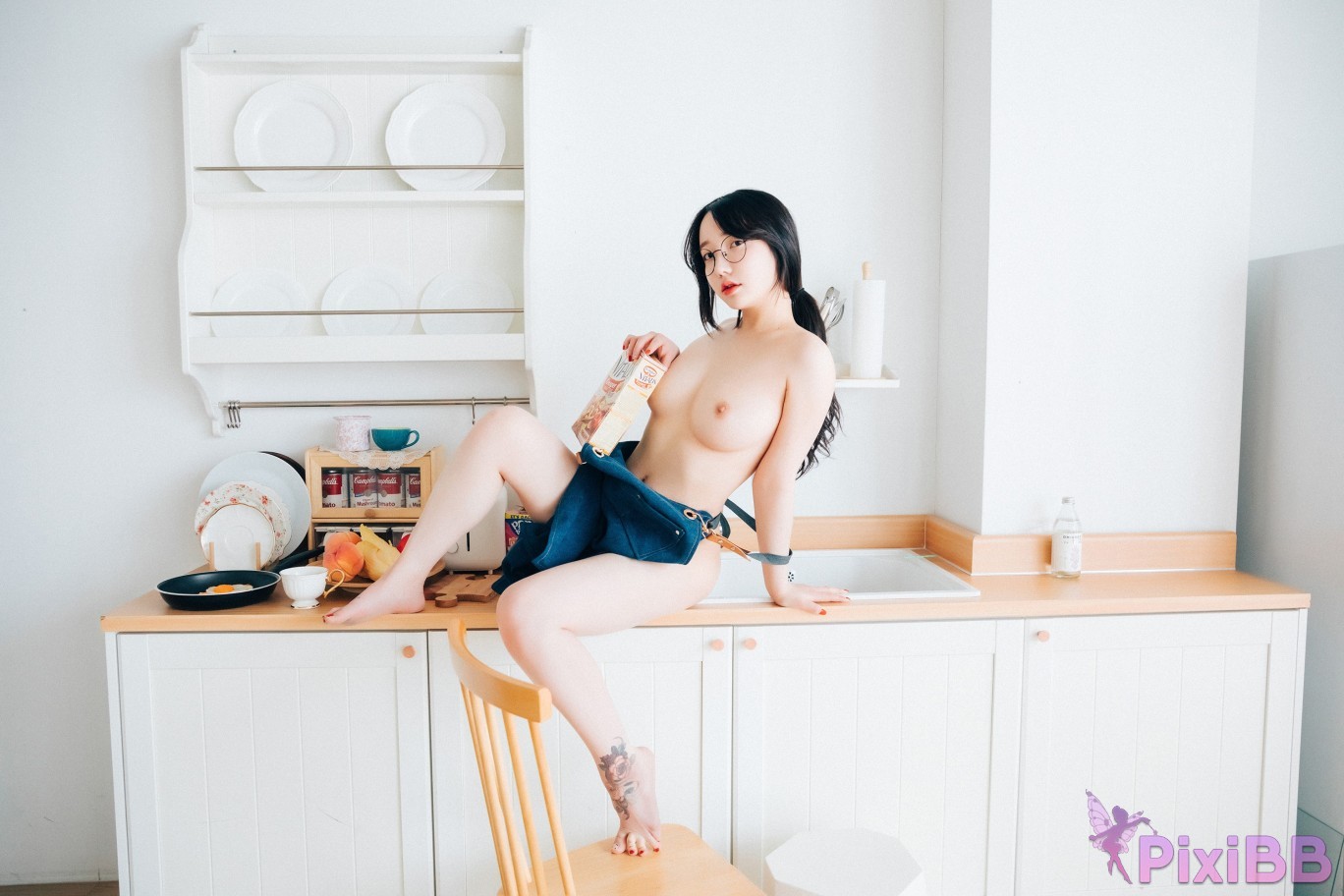 Loozy Son Ye Eun Nudy Painter Uncensored PixiBB.COM 045