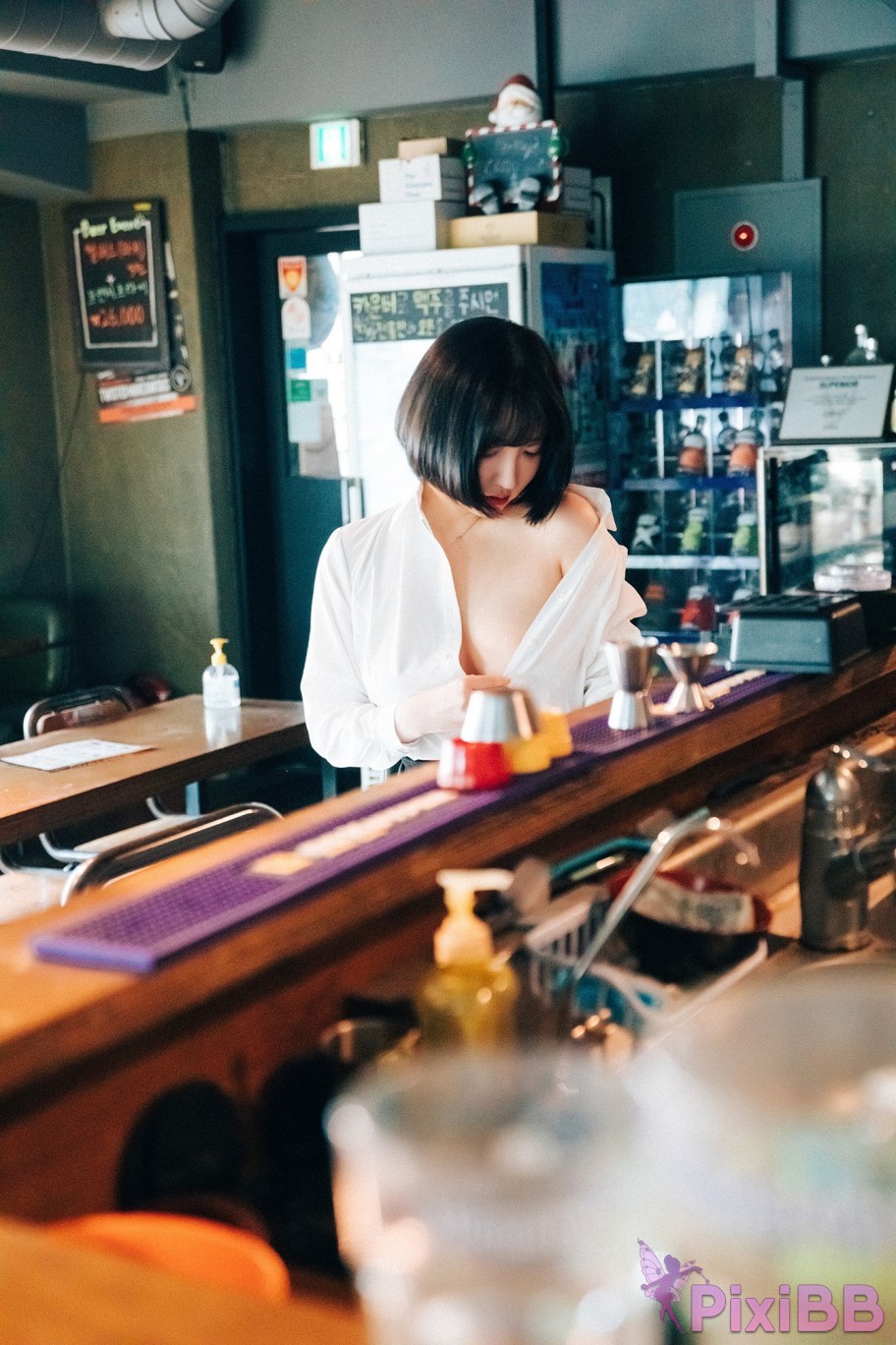 Loozy Son Ye Eun Tainted Love Bar PixiBB.COM 016