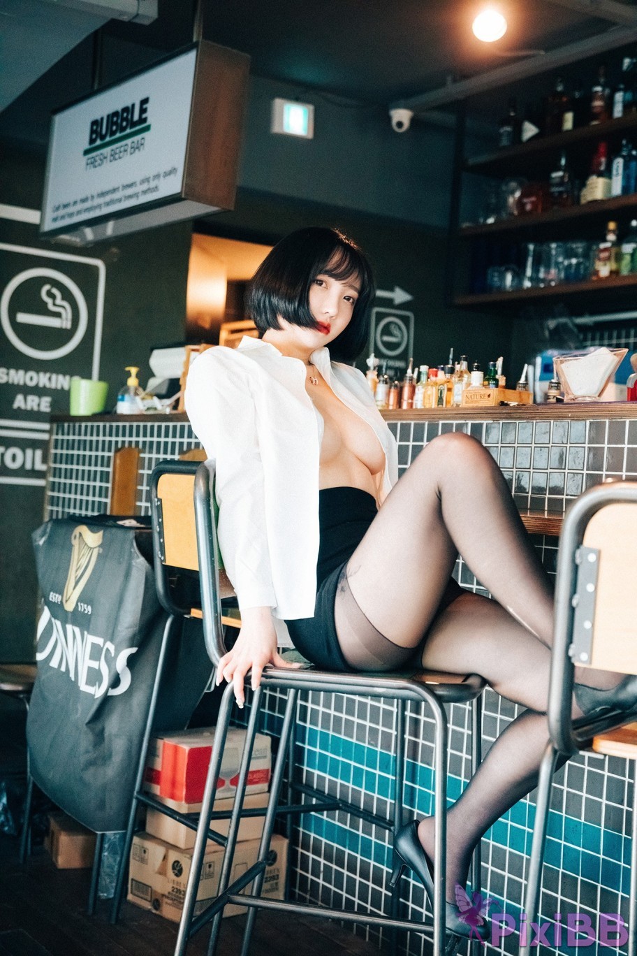 Loozy Son Ye Eun Tainted Love Bar PixiBB.COM 023