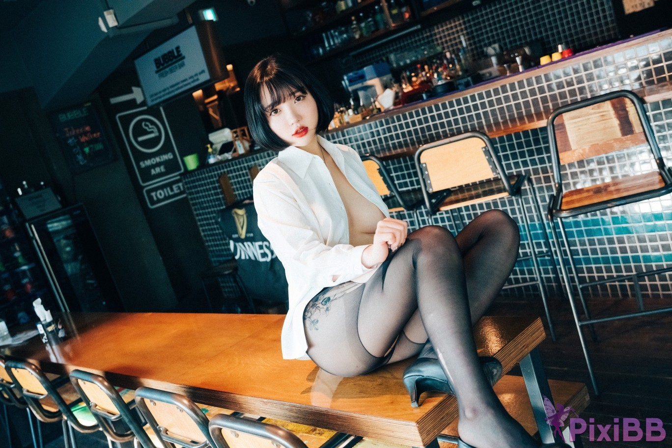 Loozy Son Ye Eun Tainted Love Bar PixiBB.COM 060