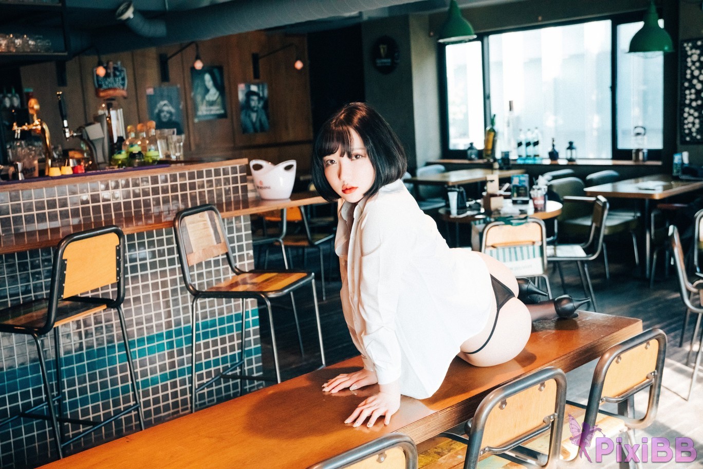 Loozy Son Ye Eun Tainted Love Bar PixiBB.COM 066