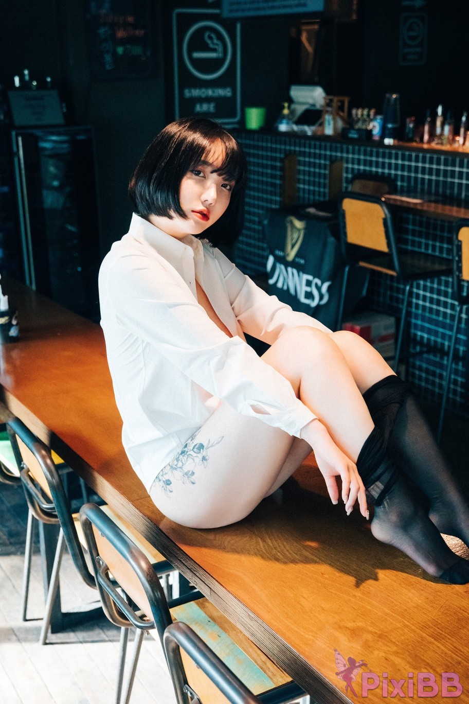 Loozy Son Ye Eun Tainted Love Bar PixiBB.COM 067