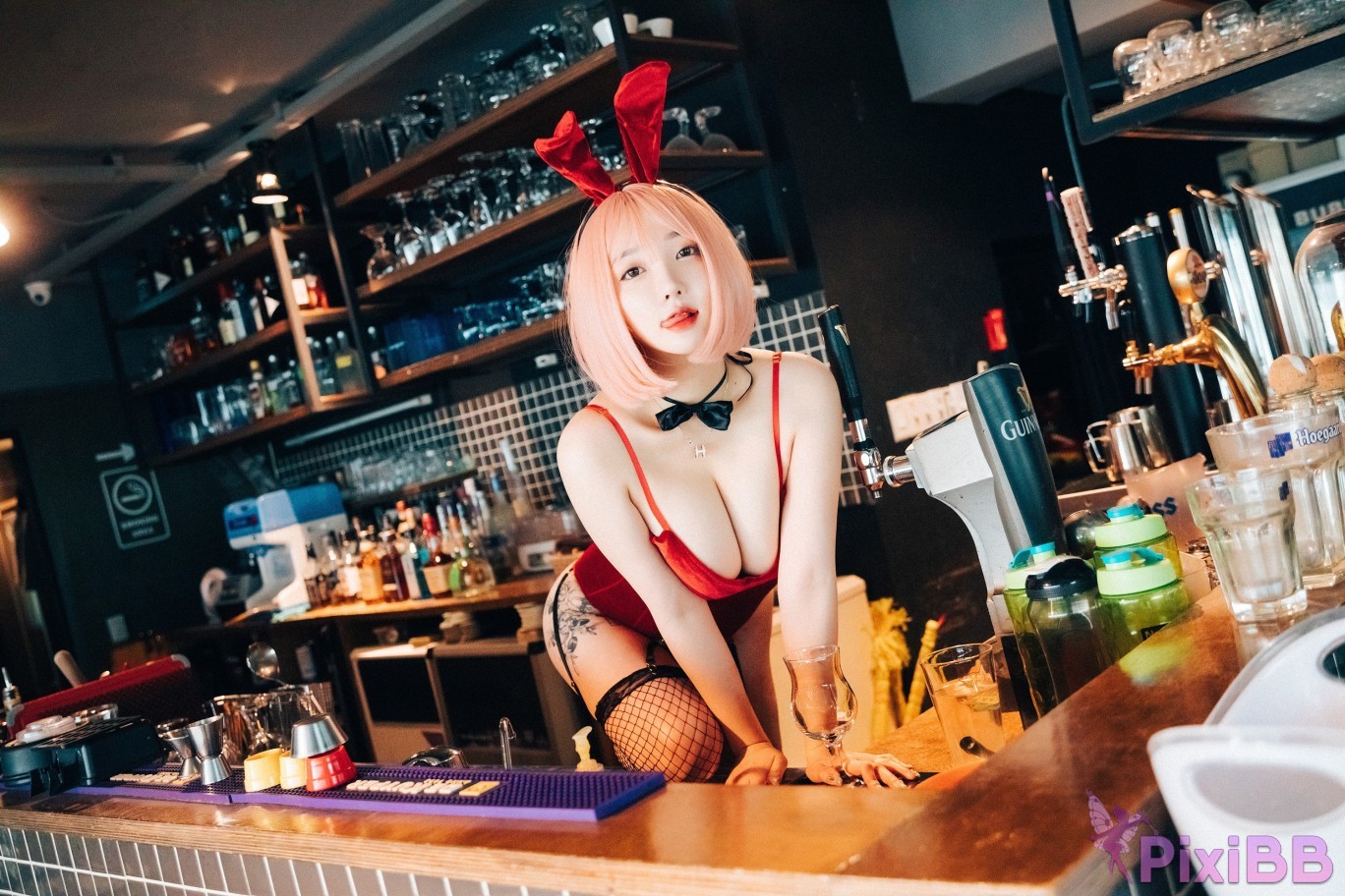 Loozy Son Ye Eun Tainted Love Bar PixiBB.COM 093