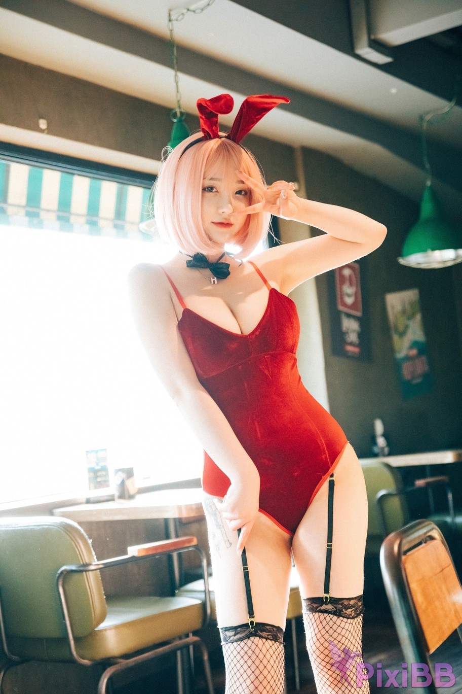 Loozy Son Ye Eun Tainted Love Bar PixiBB.COM 101