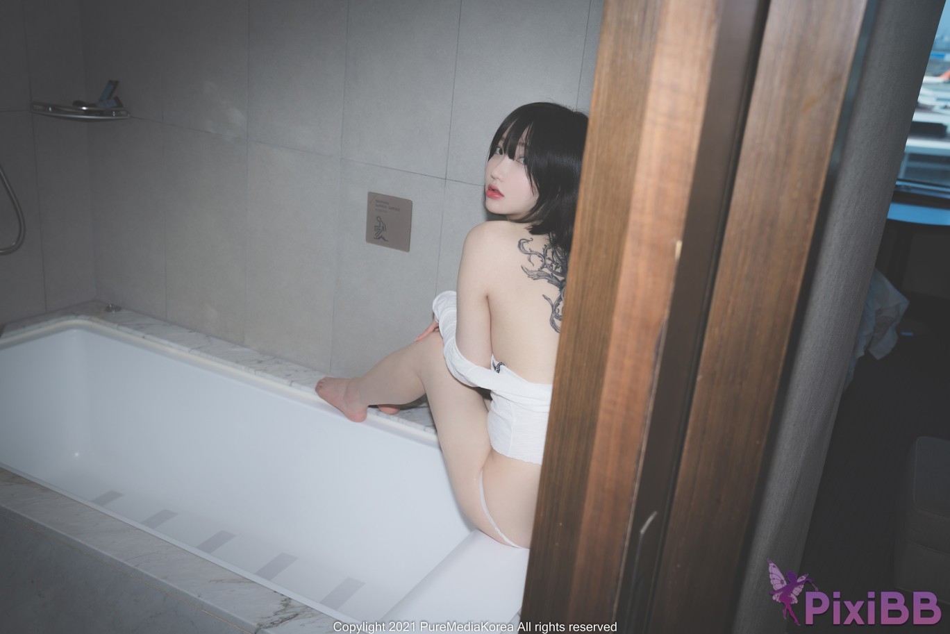 Pure Media Vol.070 Son Ye Eun PixiBB.COM 009