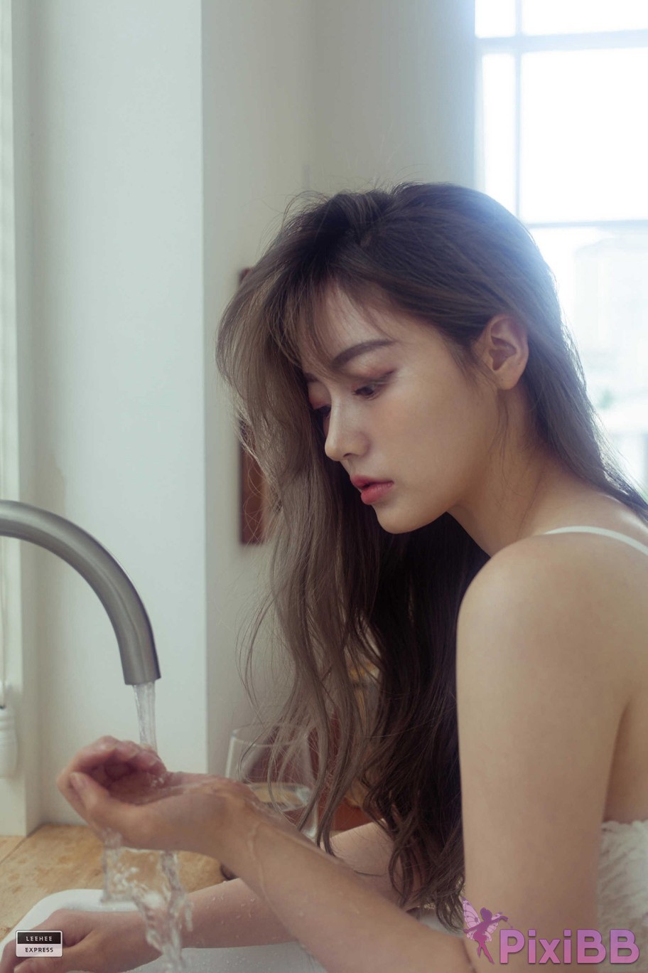 LE LEDG 045 Jeong Ah PixiBB.COM 035